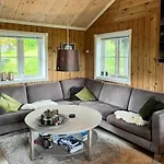 With Views Of River And Mountains * Dirdal