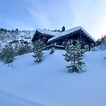 Feriehus With Views Of River And Mountains