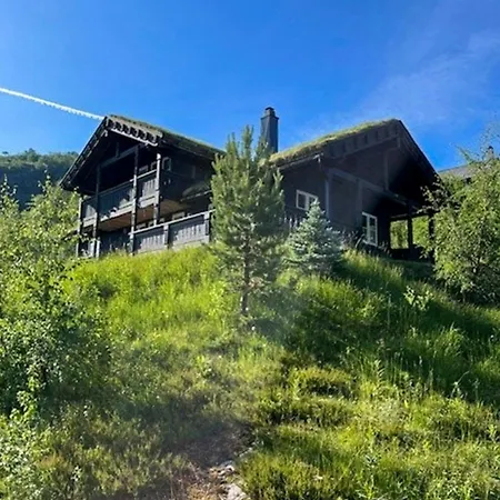 度假居 With Views Of River And Mountains *