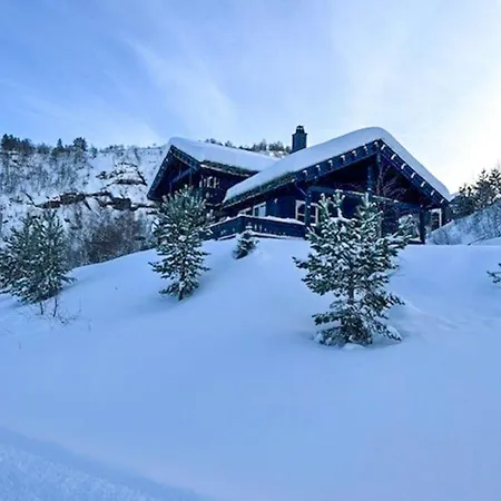 度假居 With Views Of River And Mountains
