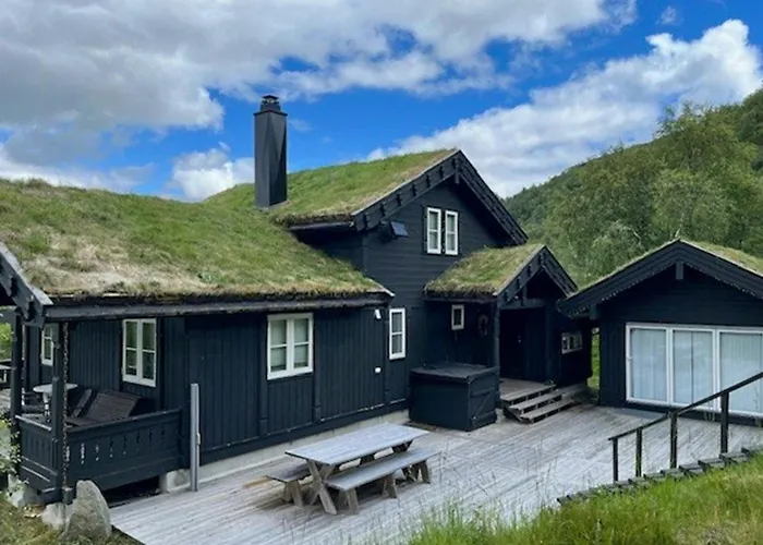 With Views Of River And Mountains * Dirdal