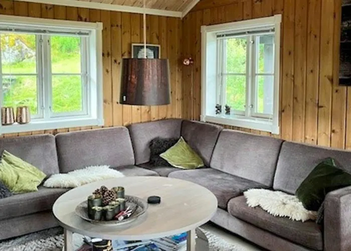 With Views Of River And Mountains * Dirdal